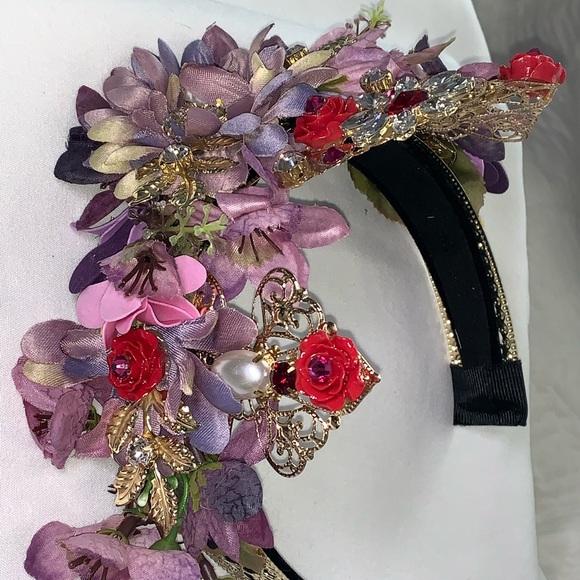 One of a kind! Perfect for formal or festival wear. - Picture 5 of 6